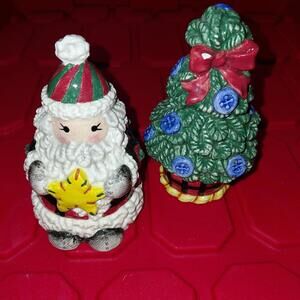 Christmas salt and pepper shakers